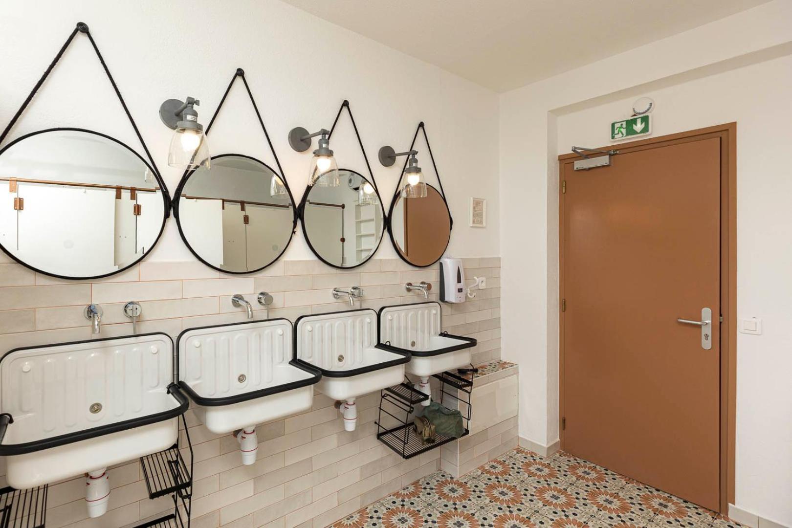 Corsica Hostel Porto-Vecchio, Partie Dortoirs المظهر الخارجي الصورة